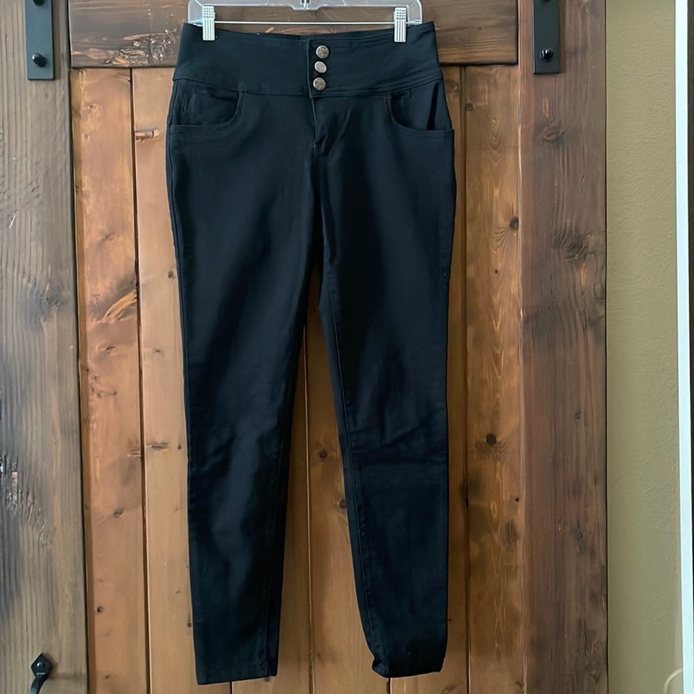 Womens High Rise Skinny Pants.